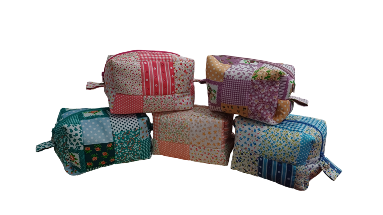 Quilted Patchwork Zipper Pouches