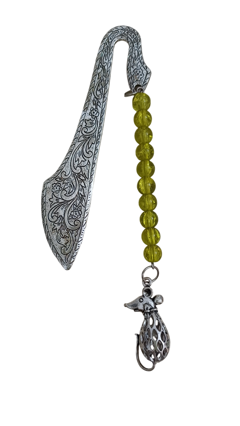 Yellow-Green Toned Beads with Mouse-Photoroom